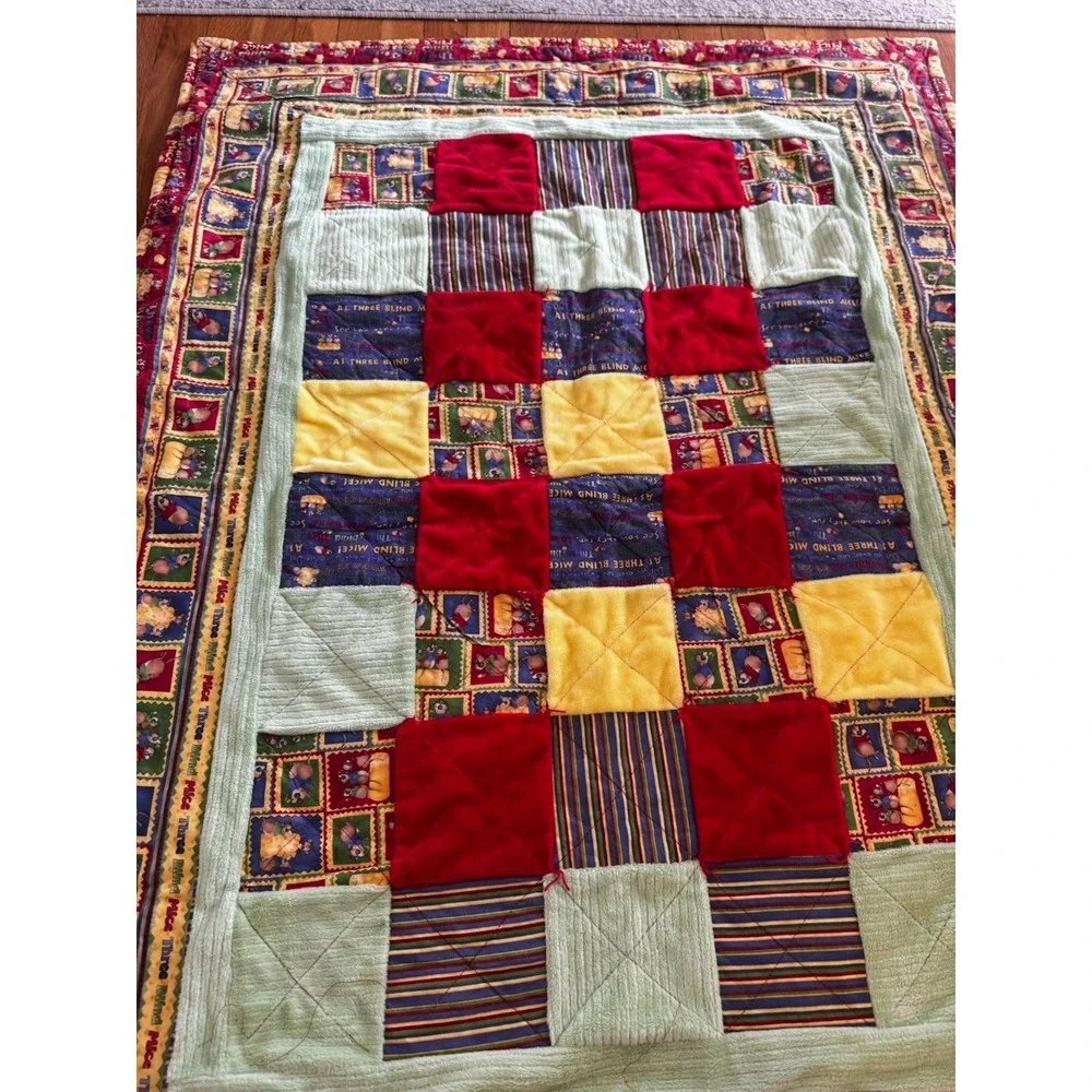 Vintage‎ Handmade Three Blind Mice Patchwork Baby Quilt Blanket Nursery Rhyme